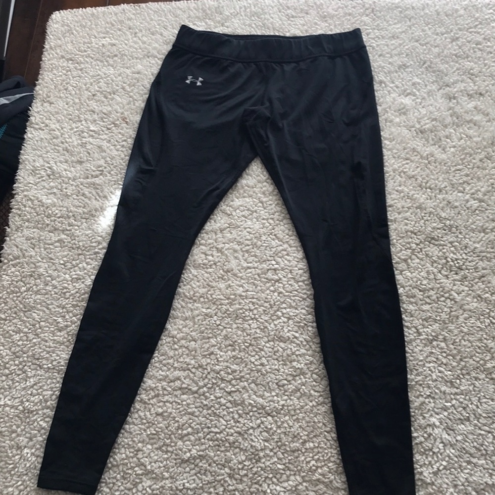 Women’s Under Armour ColdGear legging. Size medium